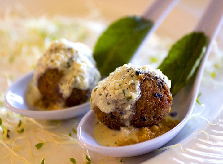 396989_2700642239621_1977180746_n